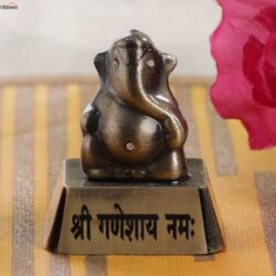 data_Gallery-99_handpainted-lord-ganpati-religious-idol_1-810x702