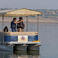 chambhal-boat-safarii